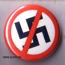: Antifa Button (Durchgestrichenes Hakenkreuz)